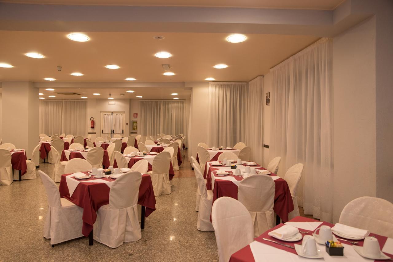 New Petit Hotel Tempio Pausania Exterior photo
