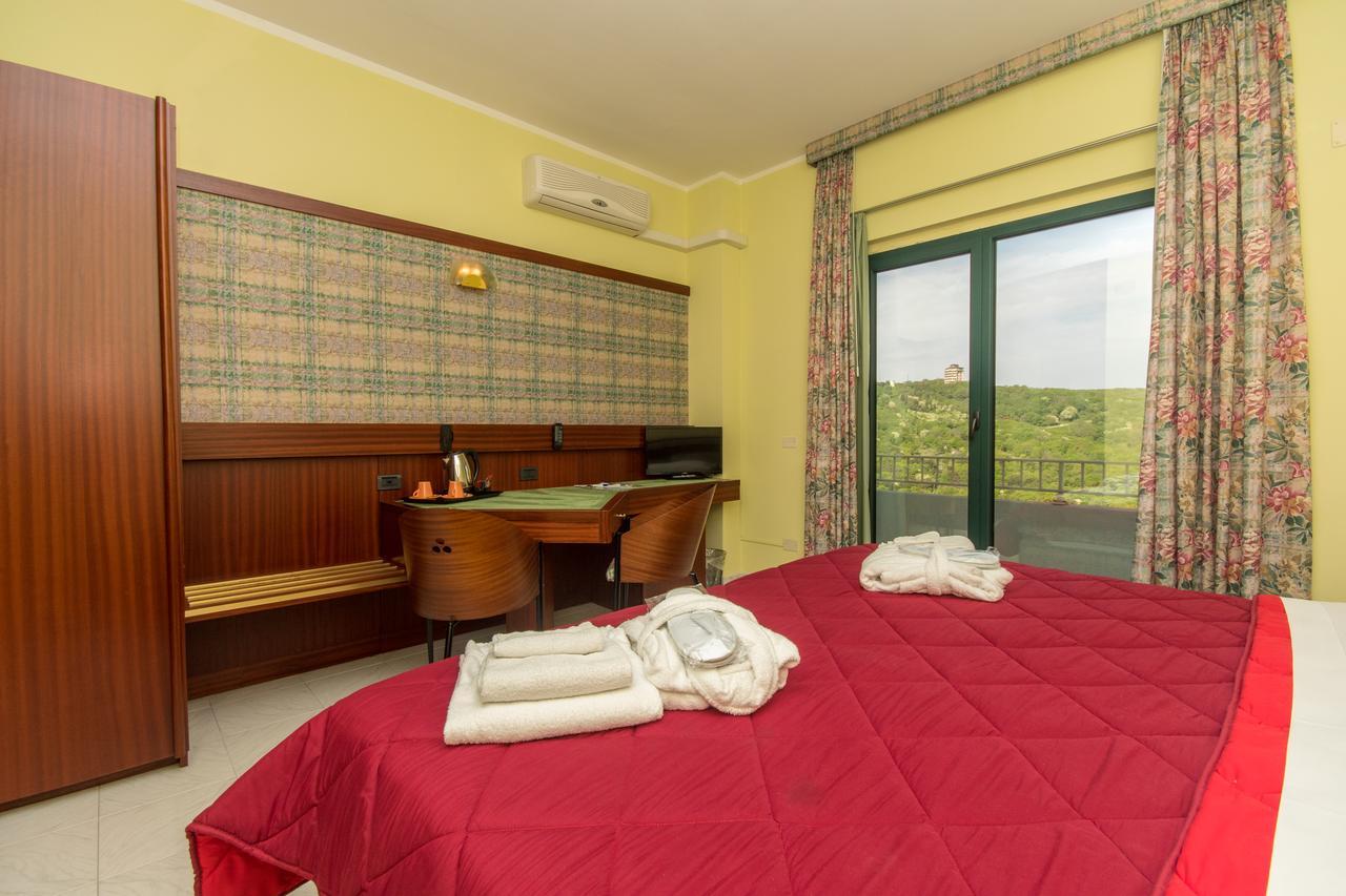 New Petit Hotel Tempio Pausania Exterior photo